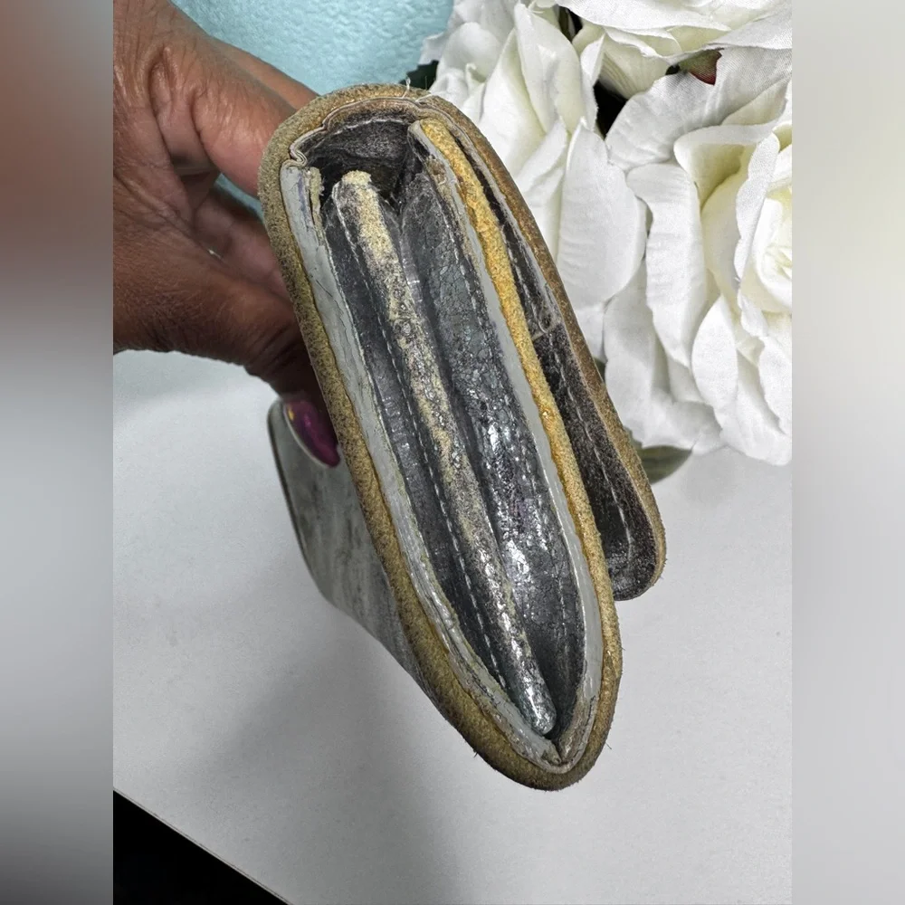 Miu Miu Cracked Metallic design Wallet